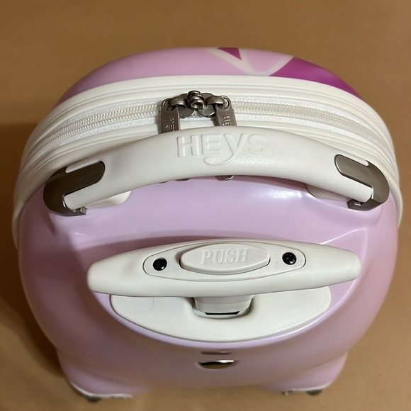 Heys Hardshell Luggage - Picture 13 of 16